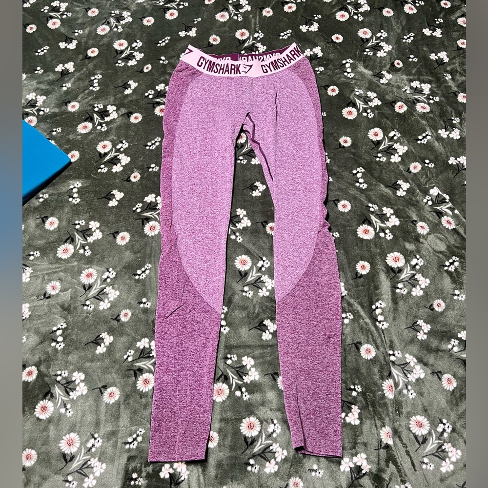 Gymshark women’s medium legging two tone mauve seamless